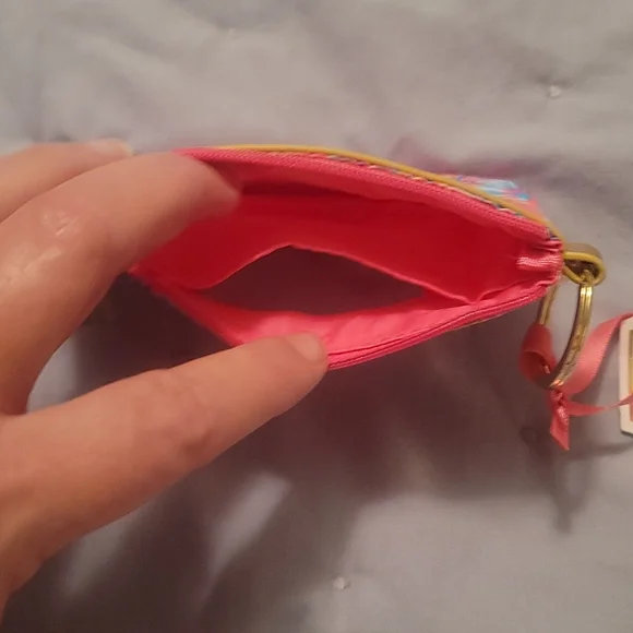 Lilly Pulitzer ID Case "Shell me Something Good" - Picture 3 of 3